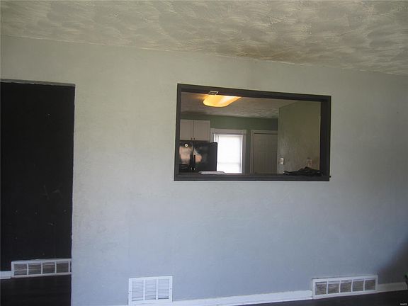 5th image of 3143 O'Hare Dr