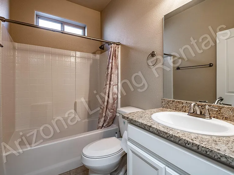 1726 E Aloe St — Photo 13