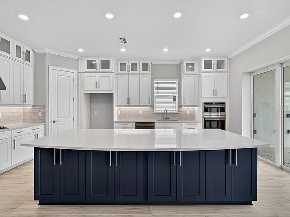 3rd image of 15246 Contenta Loop