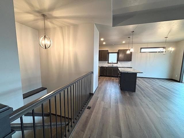 2nd image of 663 Reed St