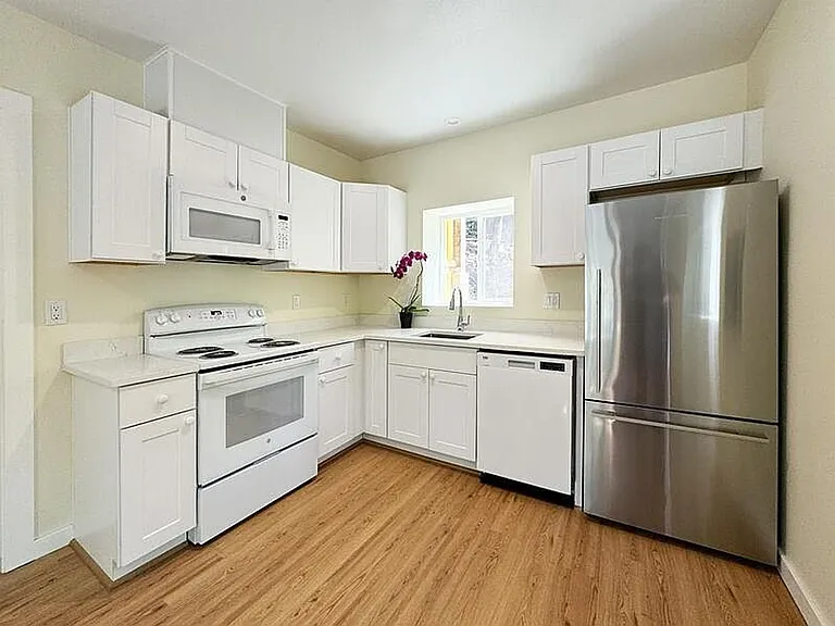 5020 Saratoga St #A — Photo 12