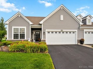 642 Autumn Cir, Pingree Grove, IL 60140