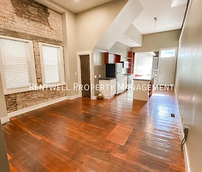 318 S Main St #A — Photo 3