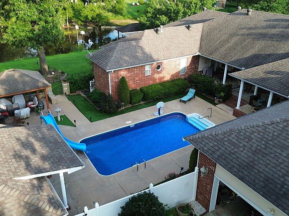 2nd image of 21548 Wild Cherry Ln