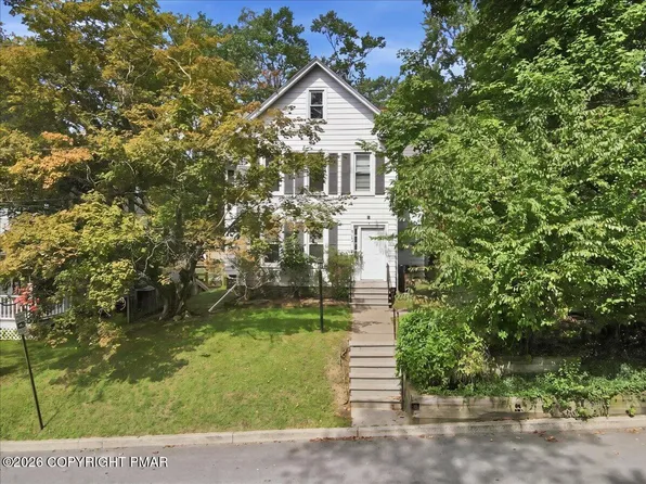 102 E Brown St, East Stroudsburg, PA 18301