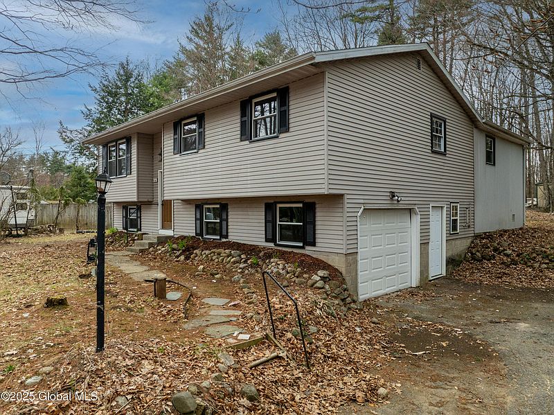 2nd image of 148 Sandhill Road