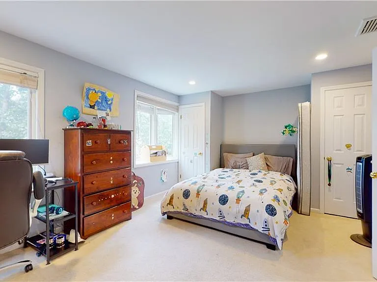 130 Forest St #130 — Photo 16