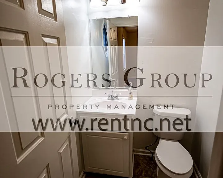 607 Parkway Dr — Photo 6