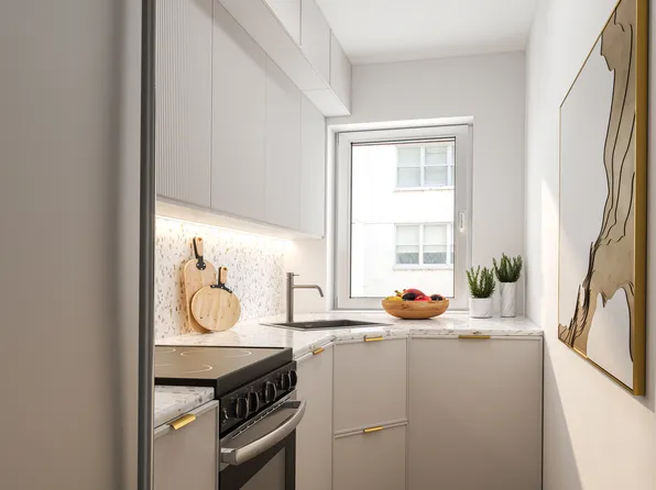3 East 71st Street 4E image 3 of 8