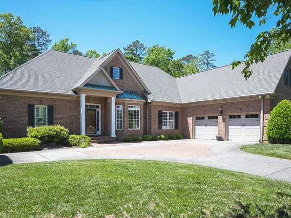 431 Torrington Ln, Winston Salem, NC 27104