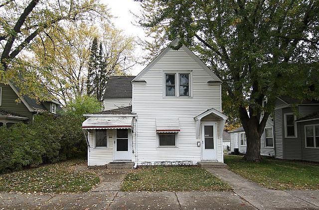 1st image of 2630 Grand St NE