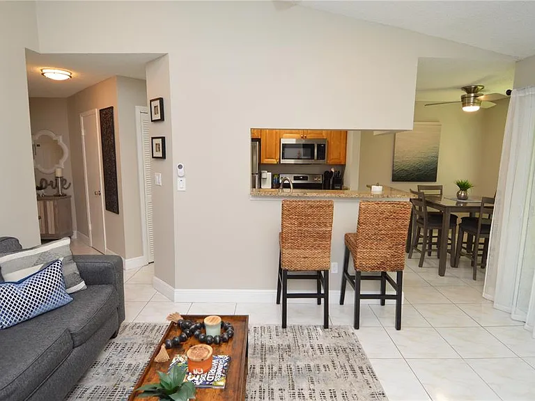 8752 Mallard Reserve Dr #203 — Photo 9
