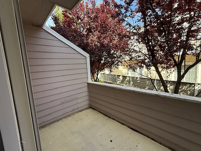 9 Ashford Pl — Photo 11