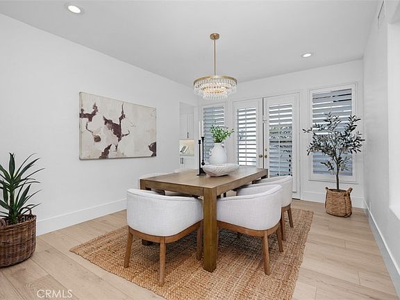 5th image of 11 Riviera