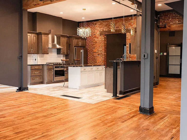 275 S Limestone St #150 — Photo 14