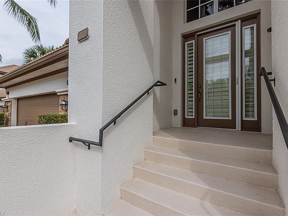 4th image of 8085 Players Cove DR NE #201