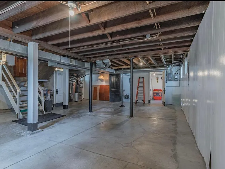 1839 Jefferson Ave — Photo 29