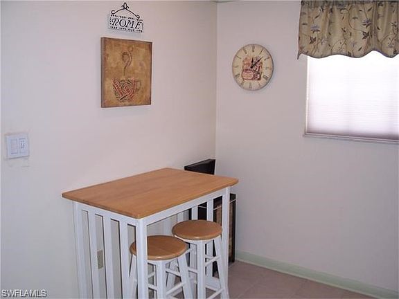 Eat-in kitchen, plenty of room for a small table