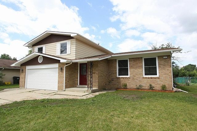 1st image of 22610 Lakeshore Dr