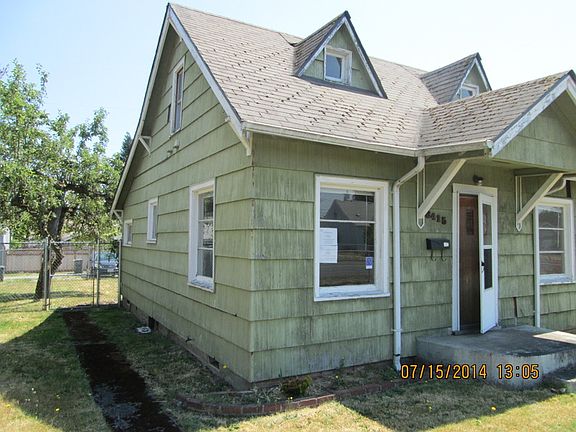 3rd image of 6415 S Oakes St
