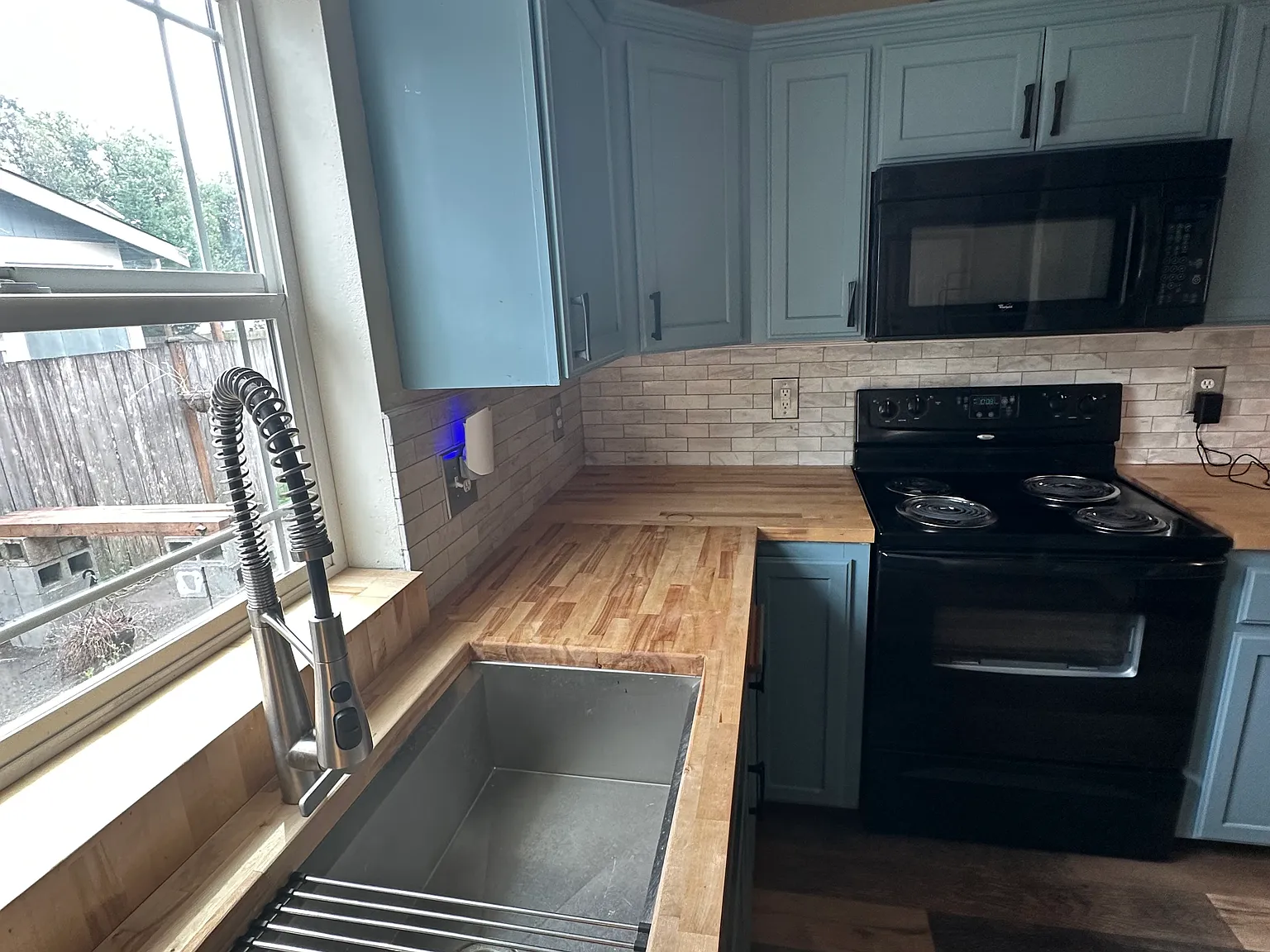 3 bed, 1103 sqft, $2,600 — Photo 4
