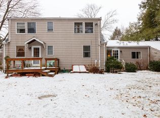 276 Great Rd, Bedford, MA 01730