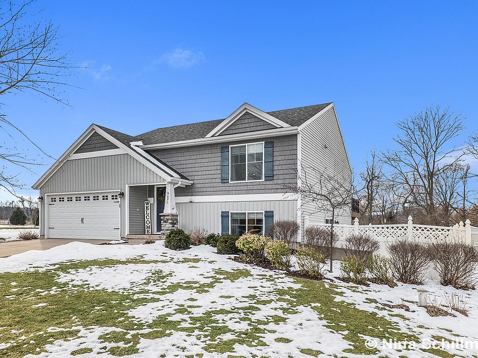1st image of 9071 Nature Meadows Ct NE