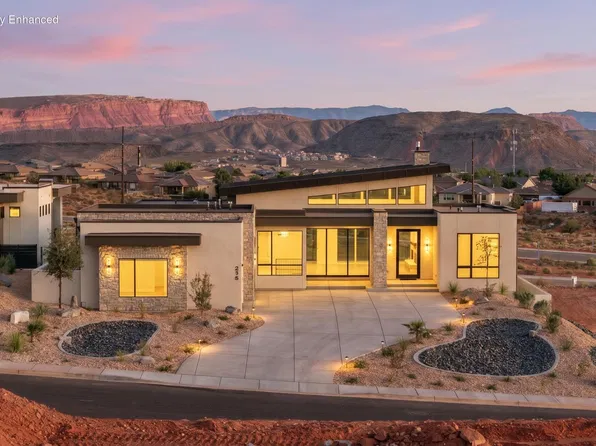 218 E Colima Rd, Washington, UT 84780