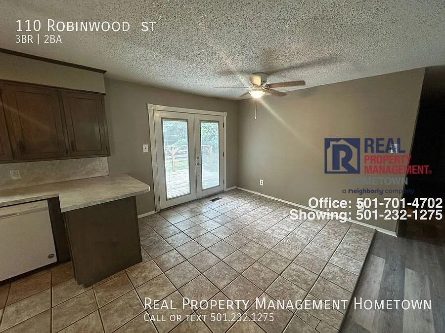 Wonderful 3 bedroom 2 bath! — Photo 3