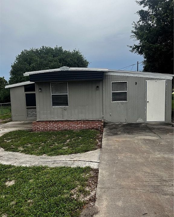 1st image of 9 Melrose Ln