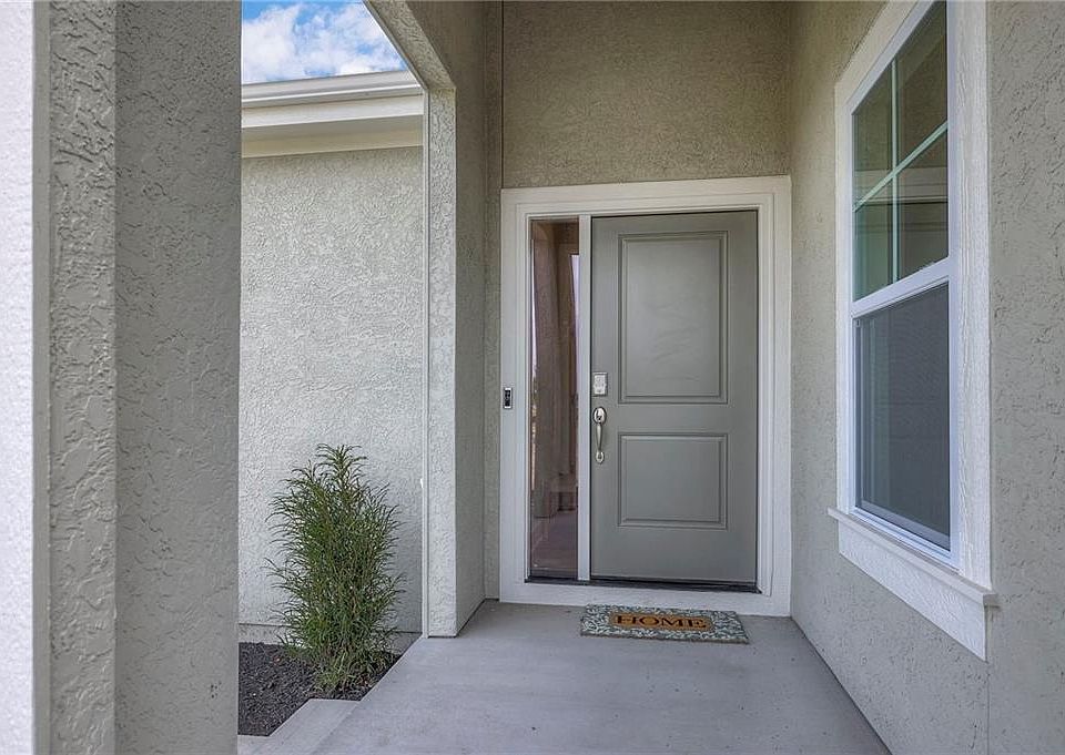 2nd image of 9853 Greeley St