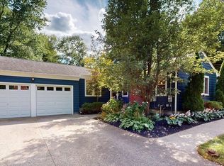 463 Ledge Rd, Seekonk, MA 02771