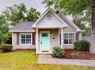 823 Gordon Woods Rd, Wilmington, NC 28411