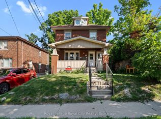 109 Northumberland St #D, Guelph, ON N1H 3B1