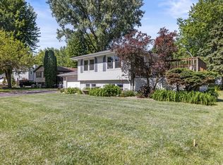 330 Sandy Ln, Elkhorn, WI 53121