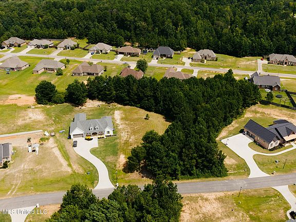3rd image of Allgood Rd