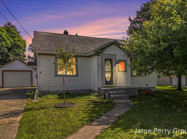 120 Mill St, Lakeview, MI 48850