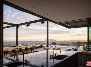 1305 Collingwood Pl, Los Angeles, CA 90069