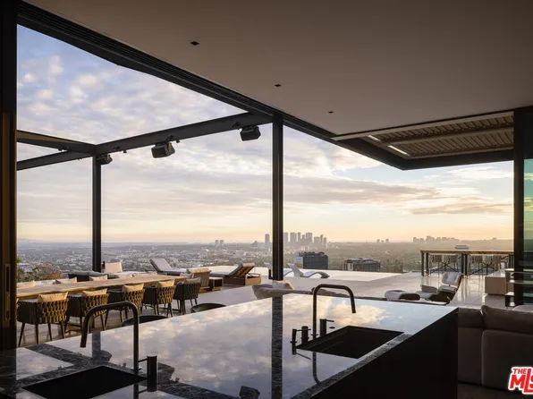 1305 Collingwood Pl, Los Angeles, CA 90069