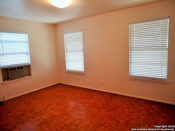 5th image of 1926 Candlelight Ln
