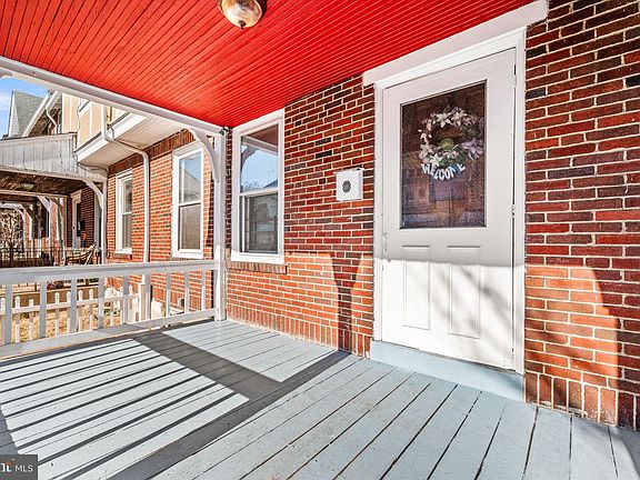 2nd image of 223 Nassau Pl