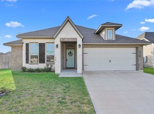 2001 Dumfries Dr, Bryan, TX 77807