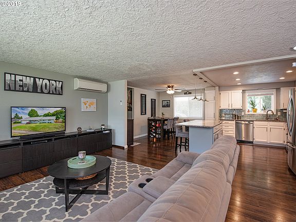 5th image of 14904 NE Sorrel Dr