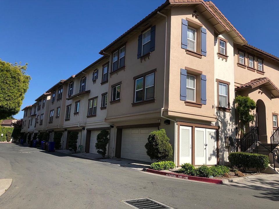 1st image of 217 Santa Barbara St #217