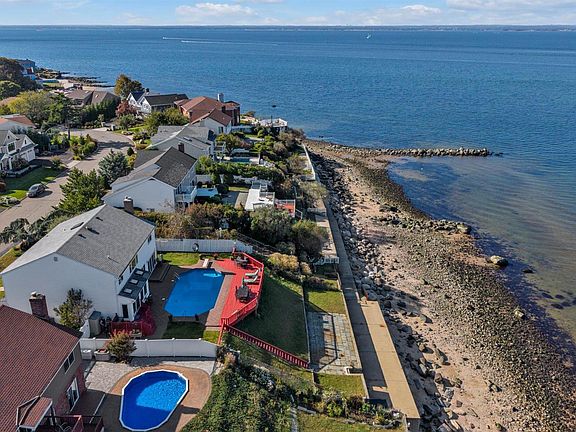 4th image of 43 Oak Point Drive N