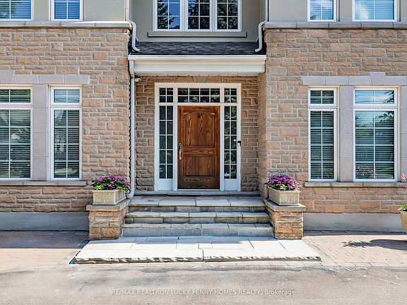3rd image of 63 Pomander Rd