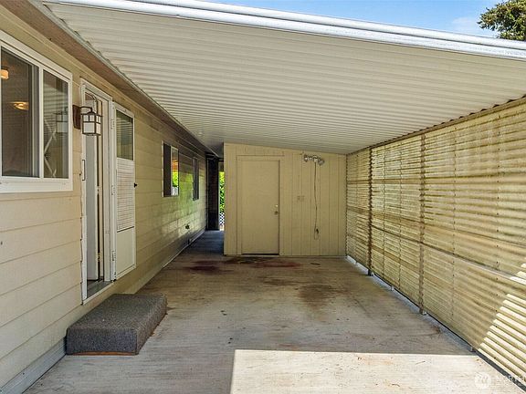 4th image of 5515 SE Yakima Lane