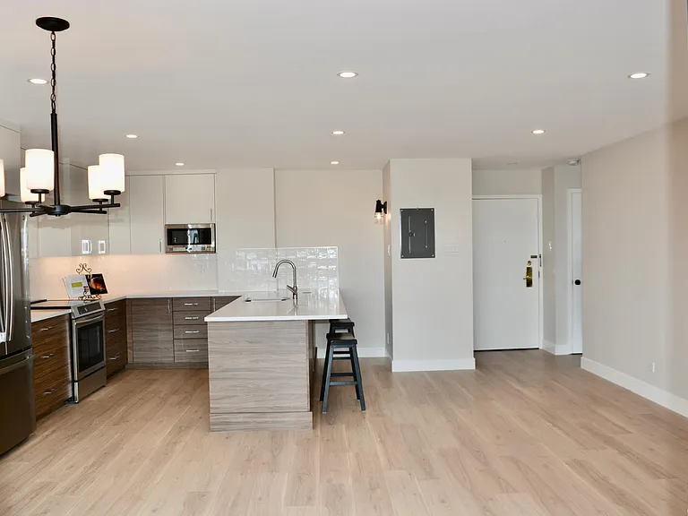 480 S Marion Pkwy #1105A — Photo 6