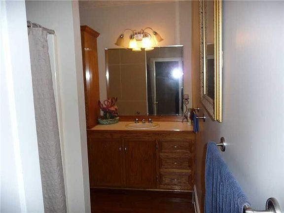 5th image of 2226 May St