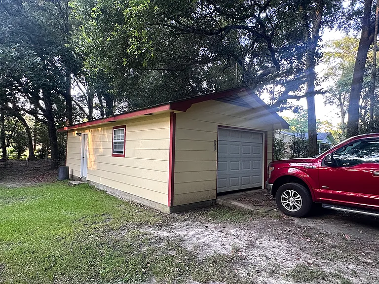 13300 Woodlands St — Photo 10